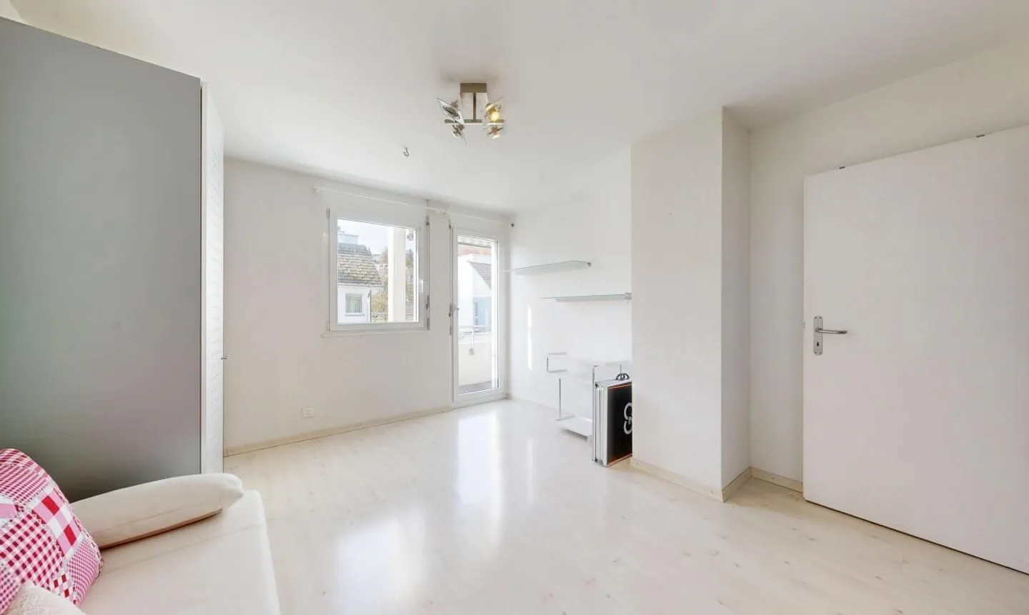 «5.5-Zimmer-Duplex-Wohnung mit Garten, Sonnig und Ruhig» - Foto 9 von 11