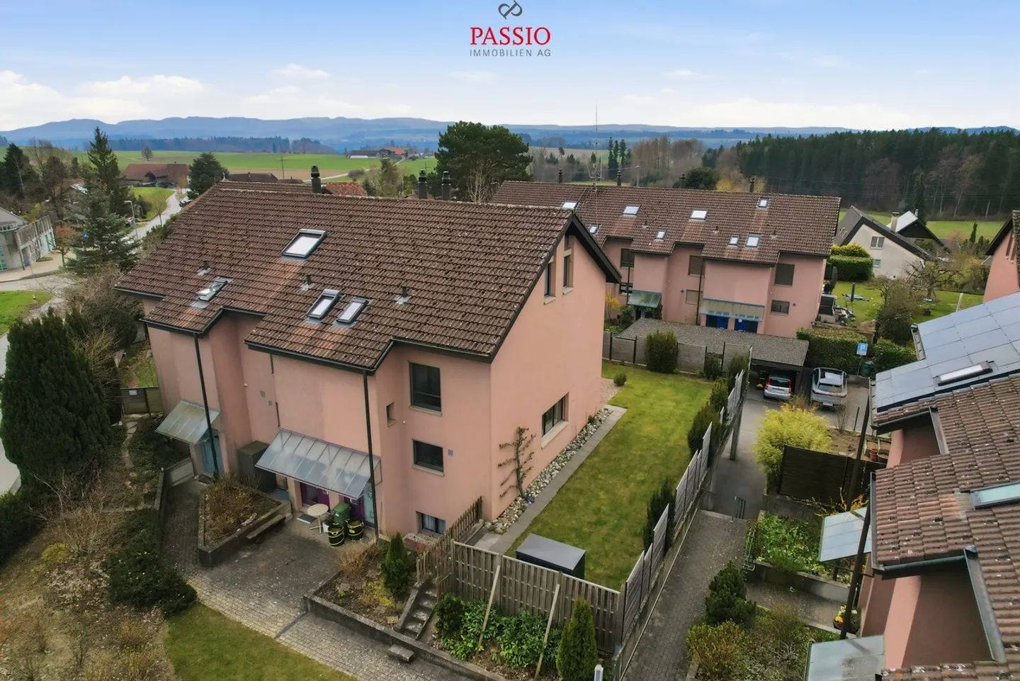 Casa a schiera familiare di 5,5 stanze con grande giardino - Foto 3 di 27