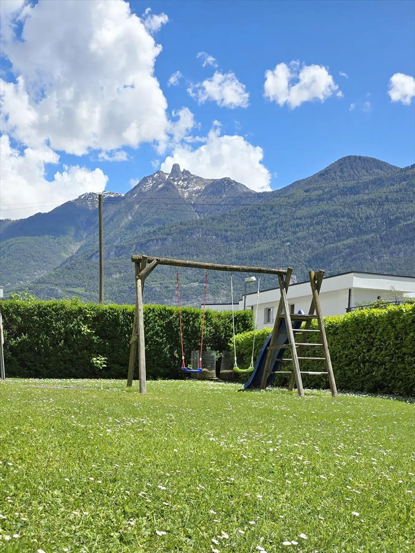 Incantevole appartamento di 4,5 locali con vista libera - Foto 3 di 8
