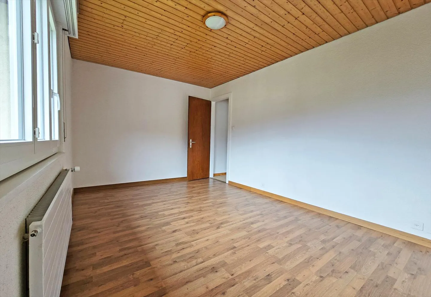 Incantevole appartamento di 4,5 locali con vista libera - Foto 6 di 8