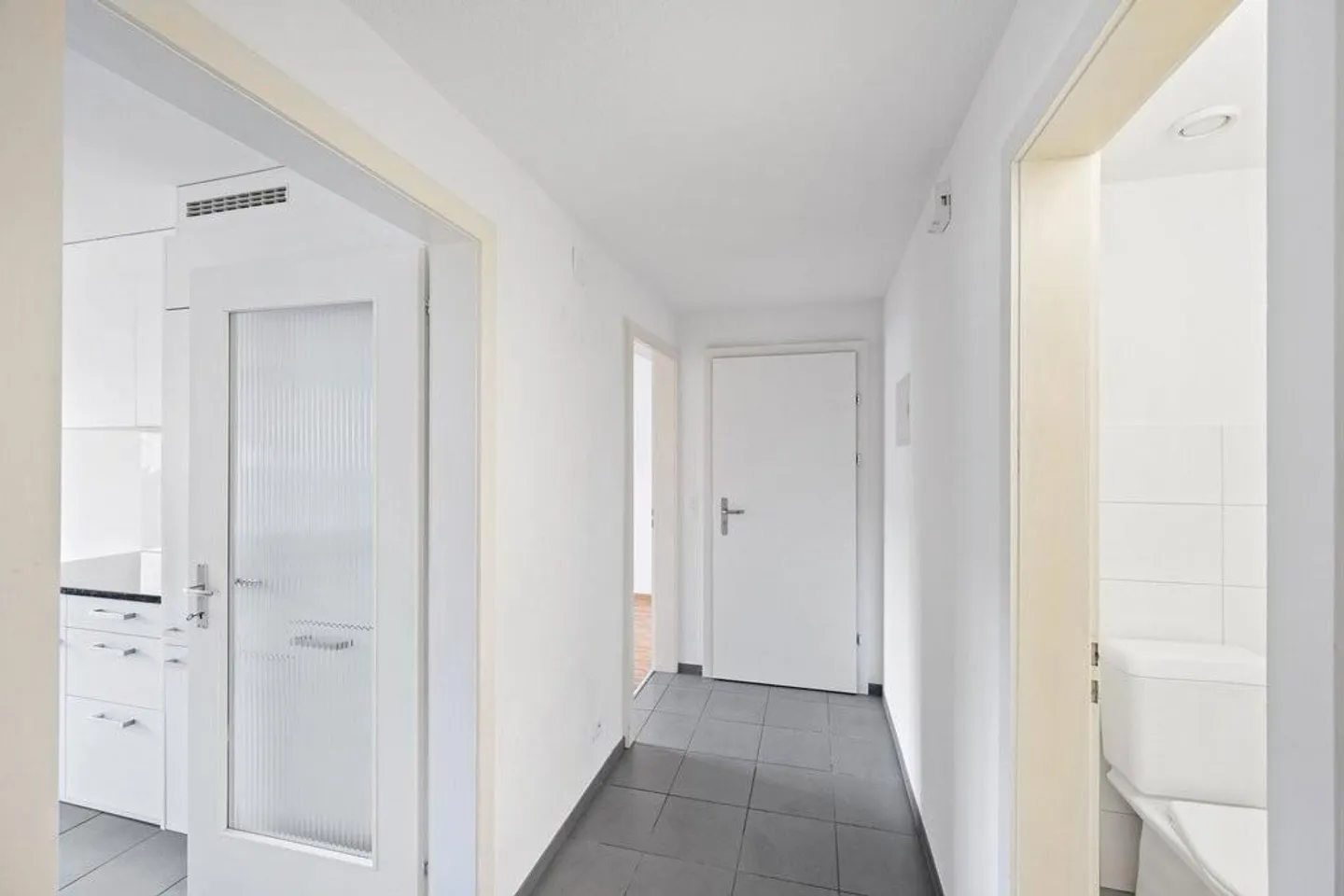 Charming Apartment in Reinach - Photo 6 of 11