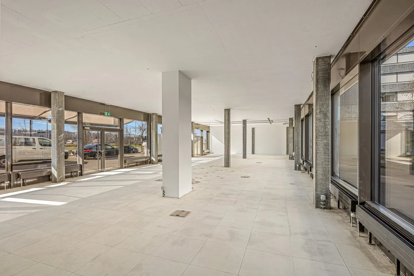 Last Ground Floor Space in Flor - Your Chance for High Visibility! - Photo 3 of 5