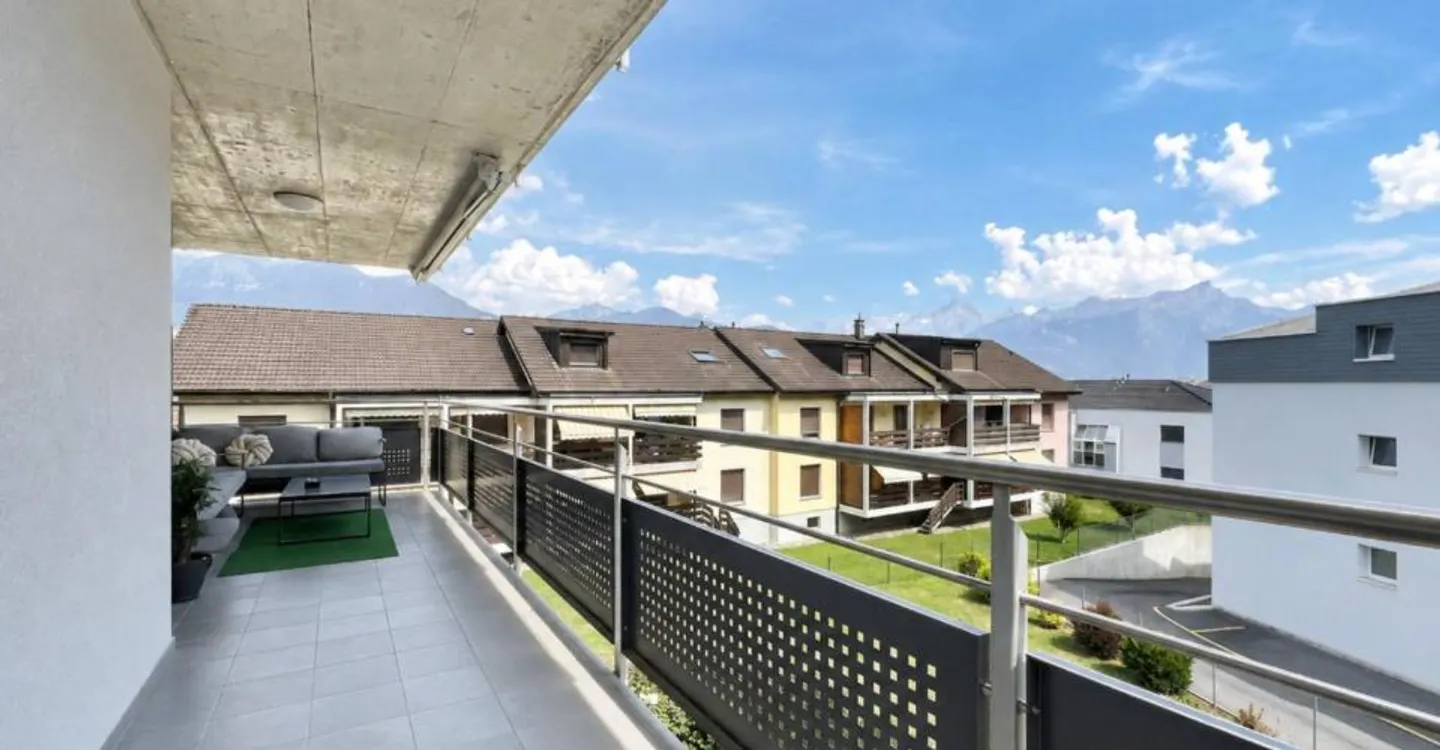 Spacious 4.5-room apartment with mountain views - Photo 6 of 13