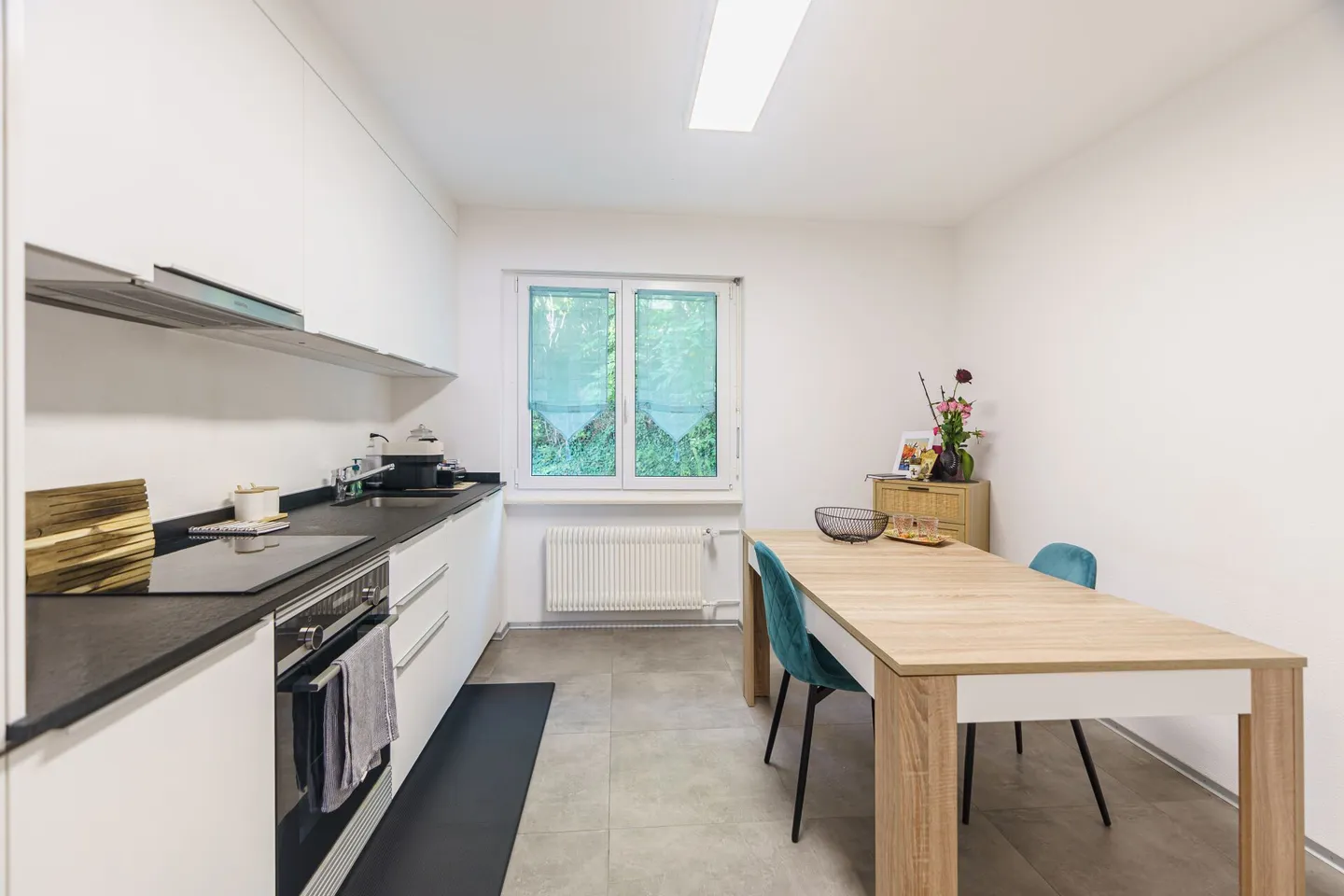 Perfekte Kombination aus Ruhe und urbaner Nähe - Foto 1 von 6