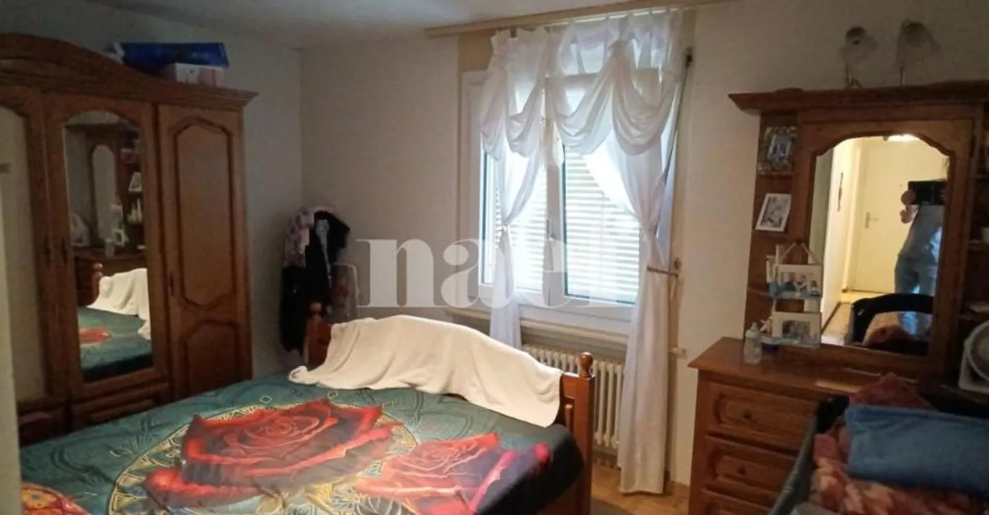 Renovated - 3-room apartment with balcony on the second floor - Photo 3 of 4