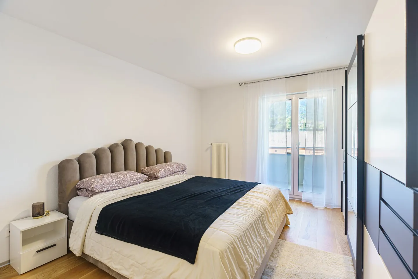 Perfekte Kombination aus Ruhe und urbaner Nähe - Foto 3 von 6