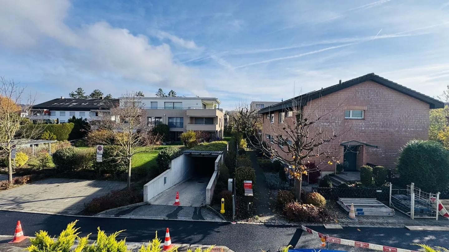 Bellissimo appartamento di 2,5 locali con ascensore, balcone, cantina, AEP e propria WM/TU - Foto 10 di 14