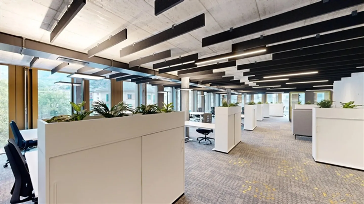 For rent in the heart of Sion, magnificent partially furnished offices from 70 m2 in a new area. - Photo 4 of 12