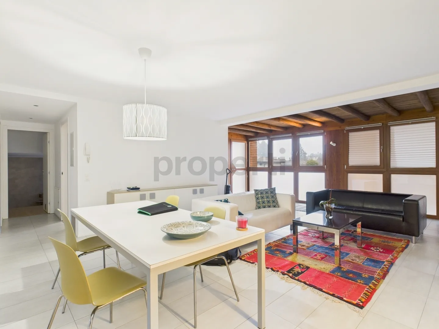 Elegant 3.5-room apartment with balcony, Stabio - Photo 2 of 12