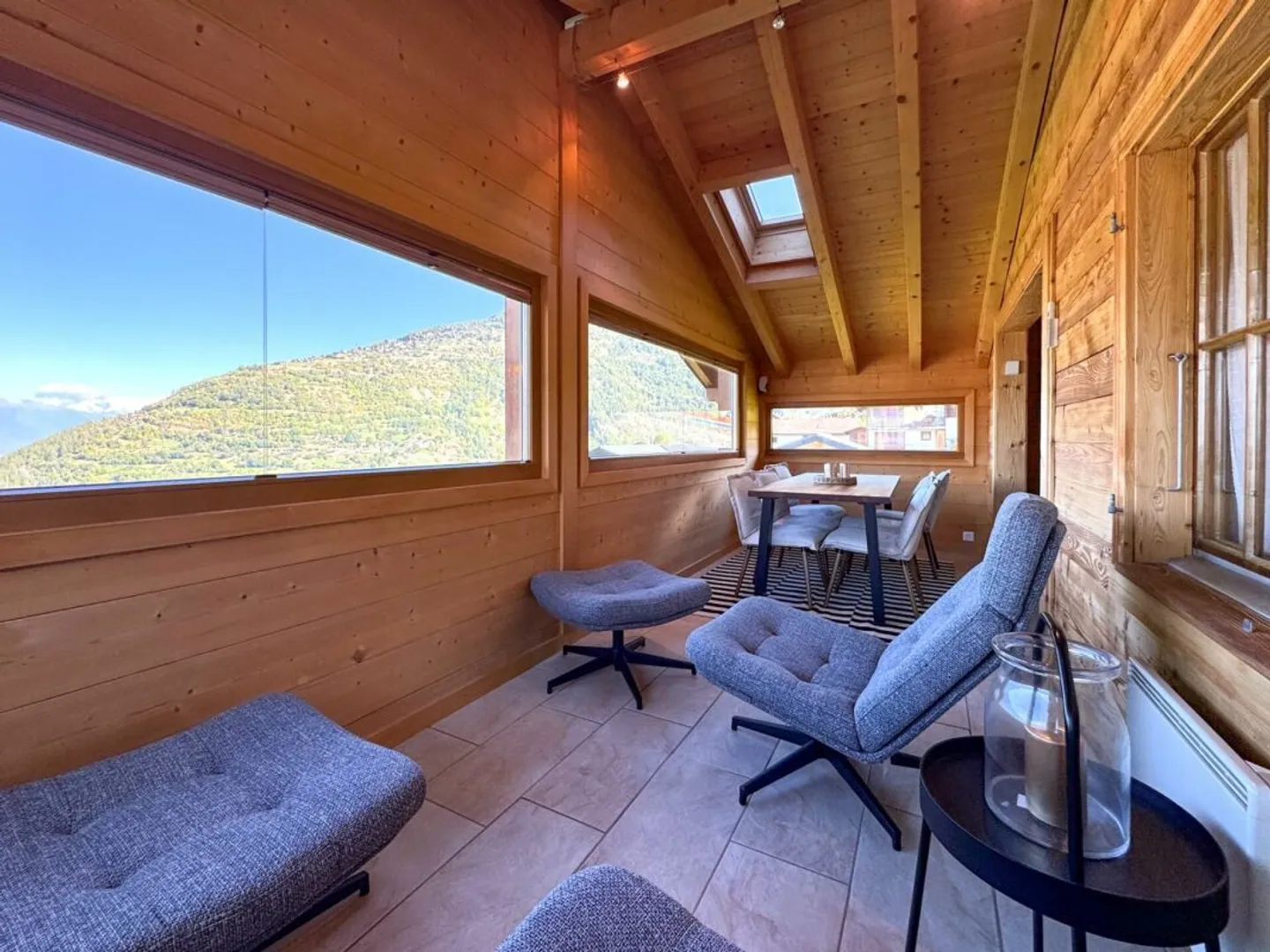 Chalet e terreno edificabile per 2 o addirittura 3 unità aggiuntive. - Foto 10 di 24