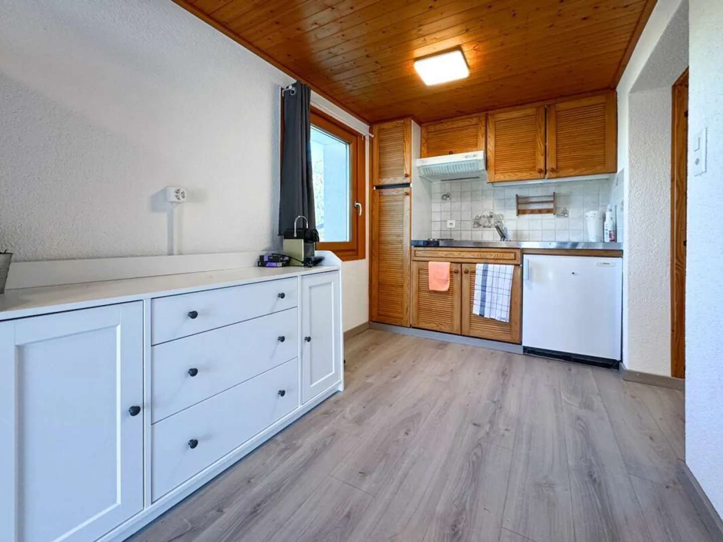 Chalet e terreno edificabile per 2 o addirittura 3 unità aggiuntive. - Foto 14 di 24