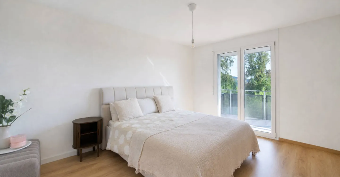 Semi-Detached Villa with 5.5 Rooms and Private Garden Space of 200m2 - Photo 4 of 12