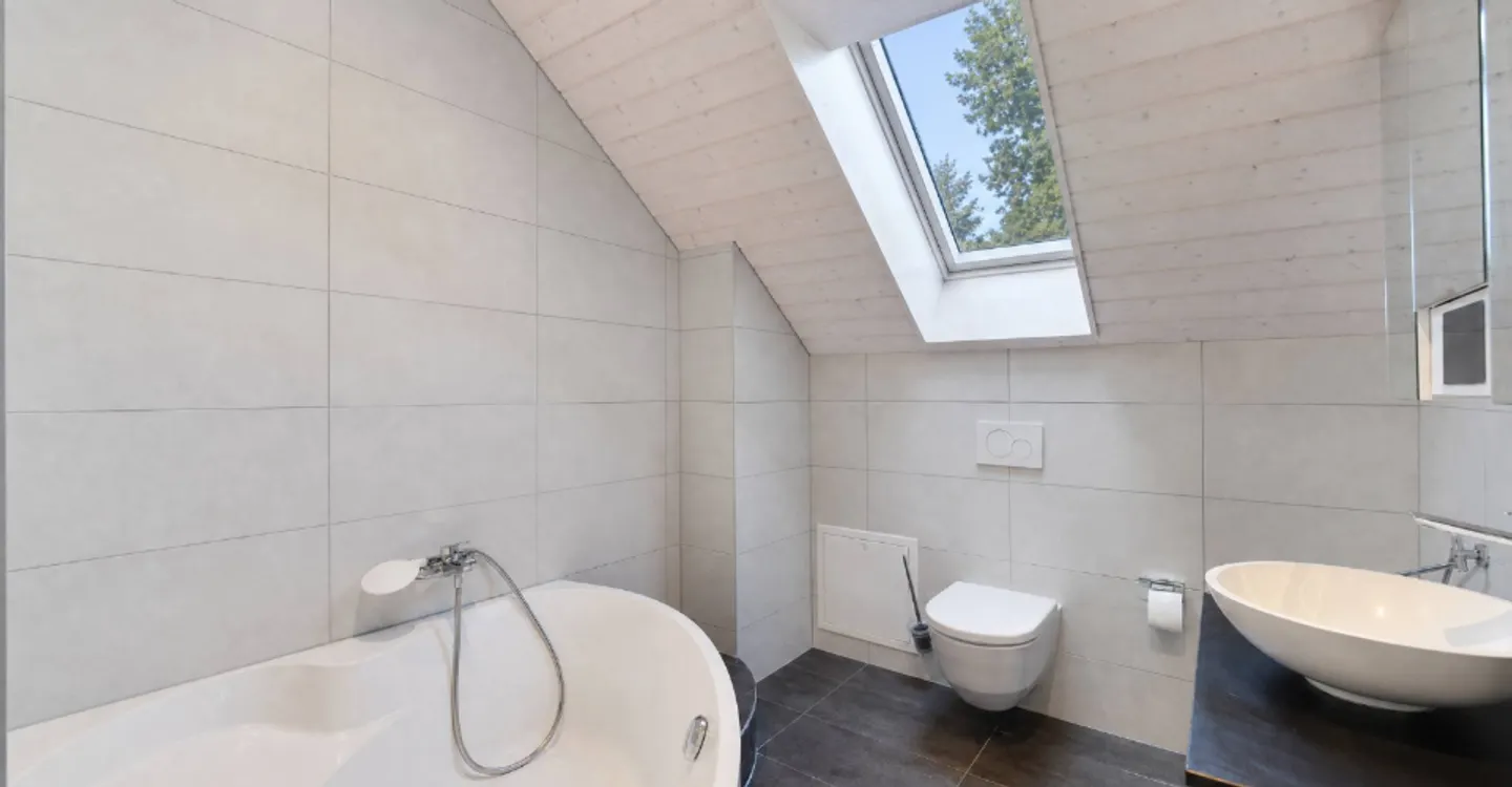 Semi-Detached Villa with 5.5 Rooms and Private Garden Space of 200m2 - Photo 6 of 12