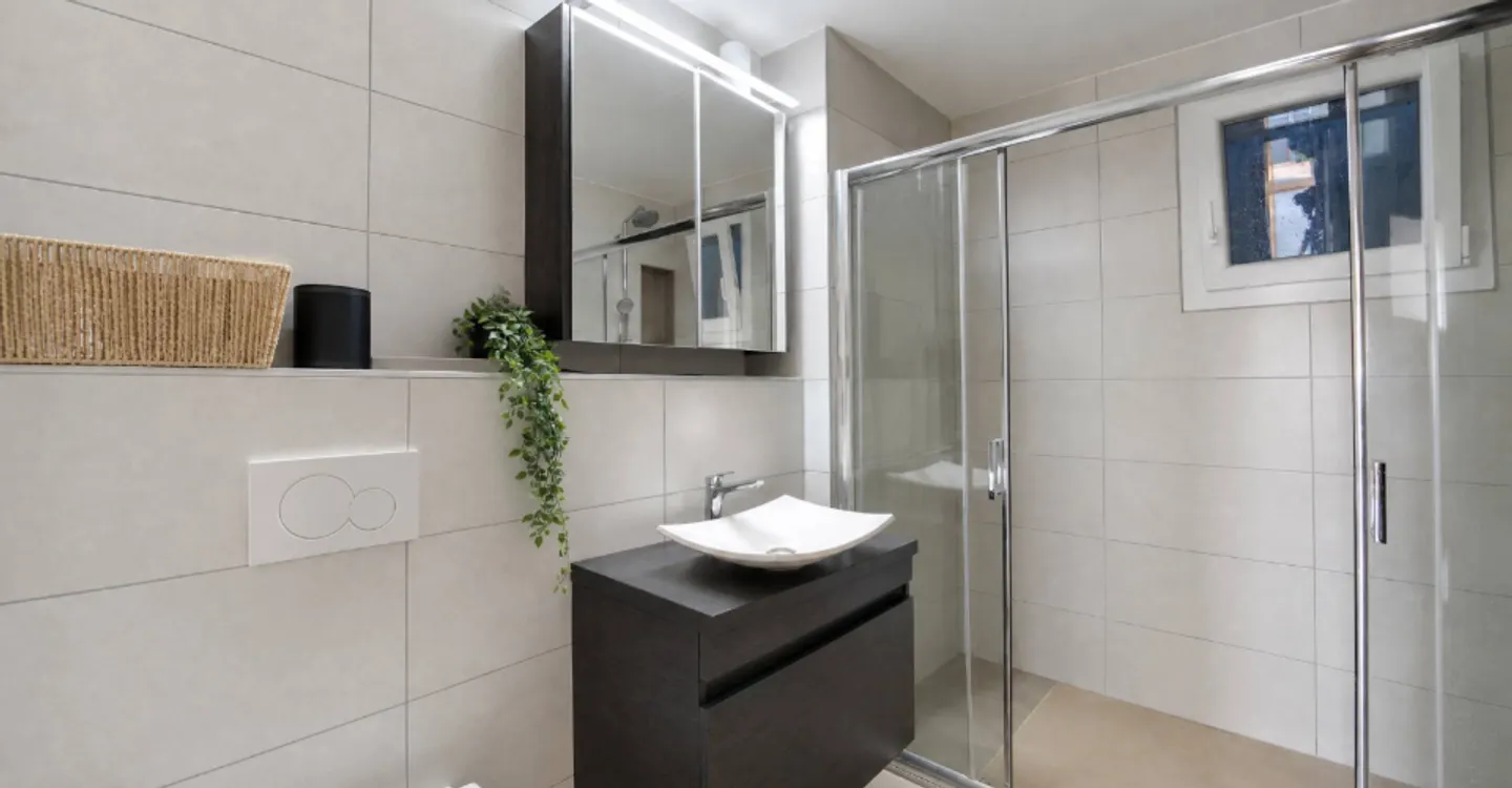 Semi-Detached Villa with 5.5 Rooms and Private Garden Space of 200m2 - Photo 7 of 12