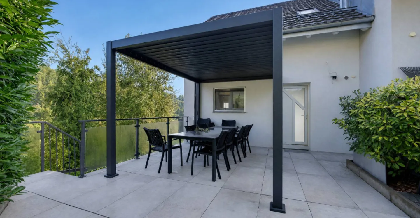 Semi-Detached Villa with 5.5 Rooms and Private Garden Space of 200m2 - Photo 8 of 12
