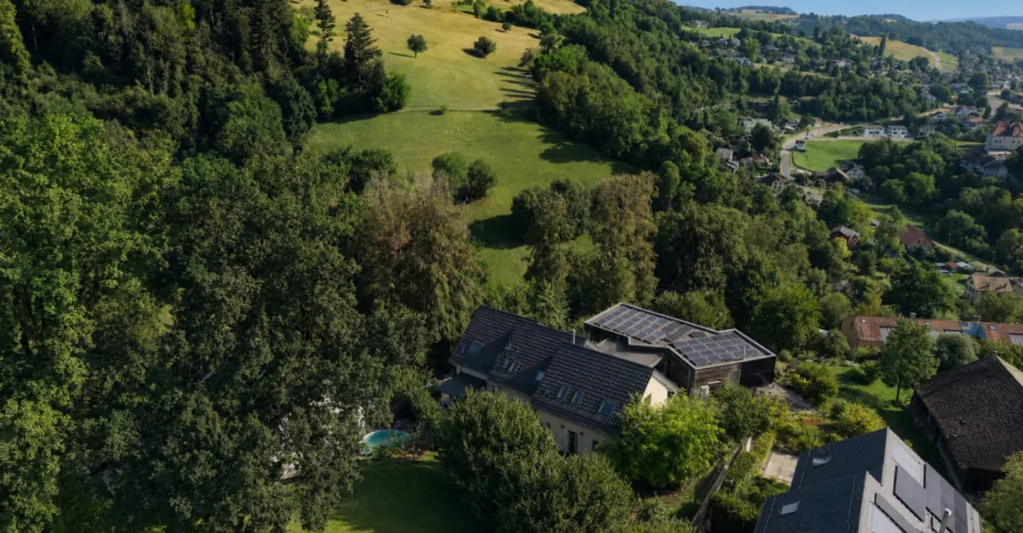 Semi-Detached Villa with 5.5 Rooms and Private Garden Space of 200m2 - Photo 11 of 12