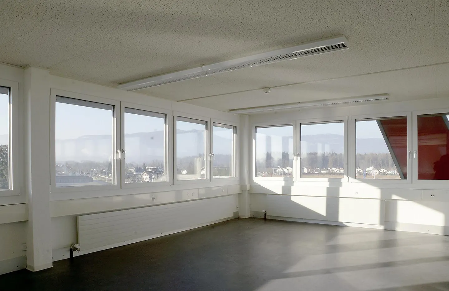 Professional small and large offices without high fixed costs - Photo 4 of 8