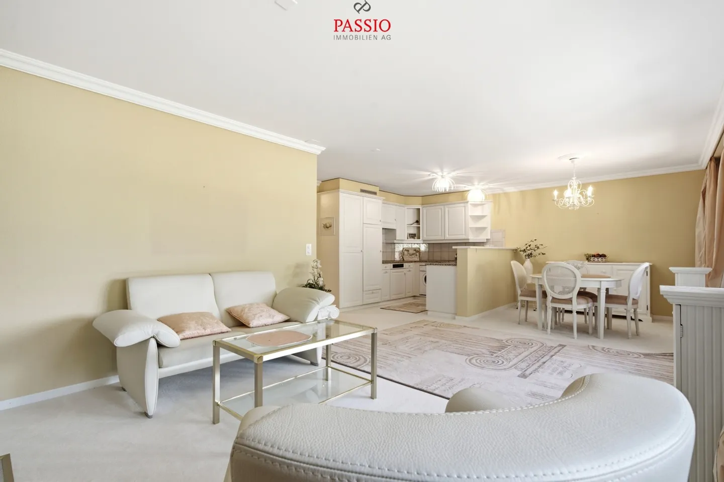 Furnished 3.5-room apartment with mountain view - Photo 1 of 19