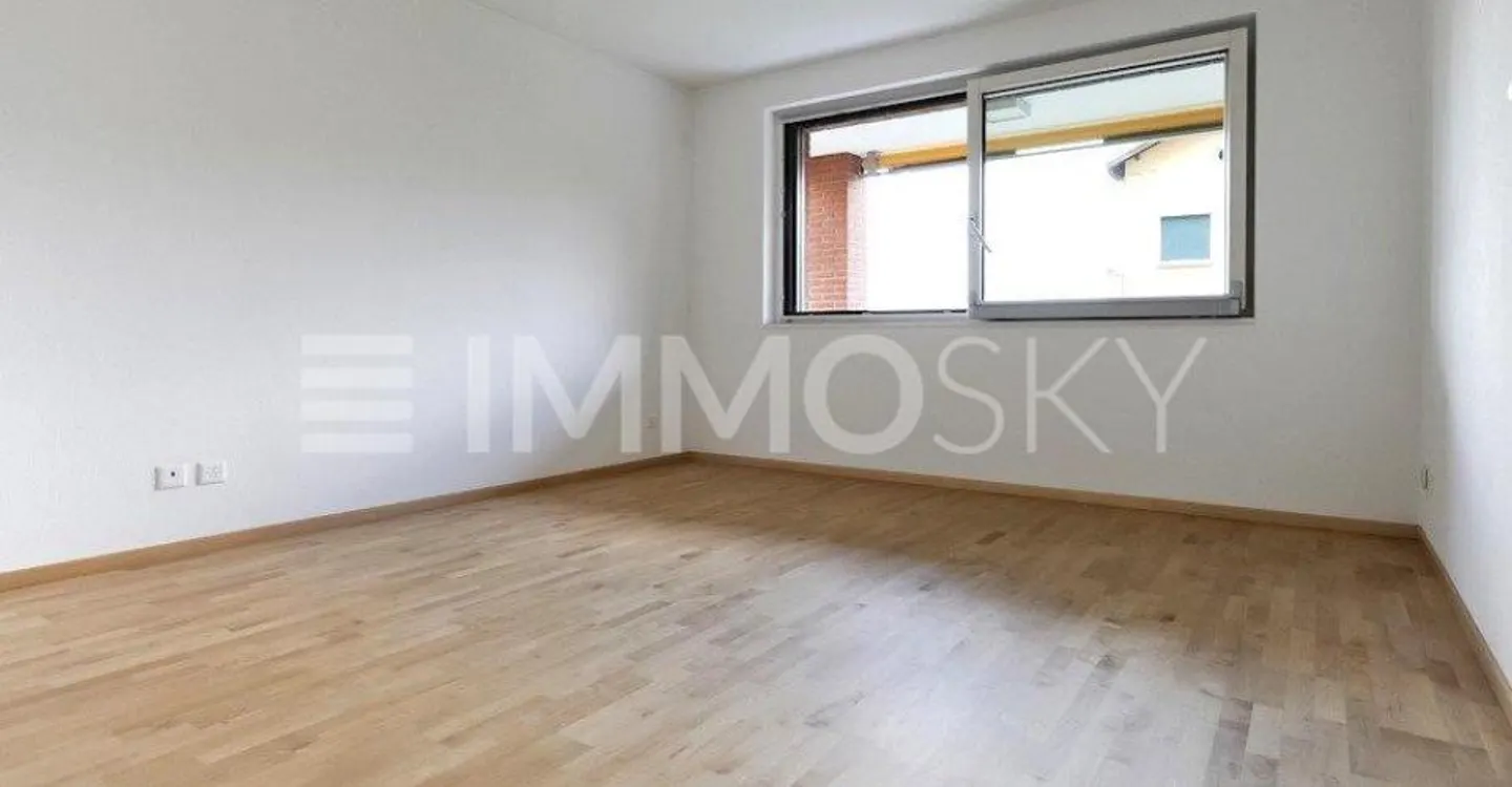 Spacious and bright - Photo 5 of 5