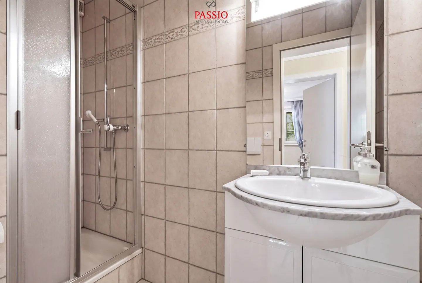 Furnished 3.5-room apartment with mountain view - Photo 14 of 19