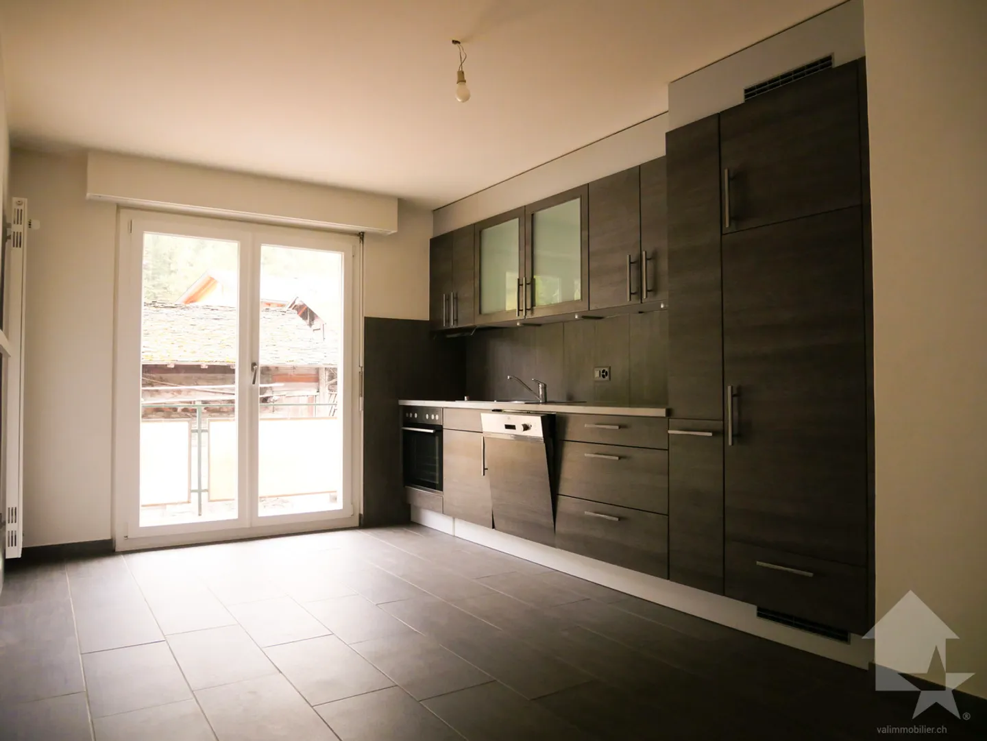 Spaziosa casa / appartamento di villaggio a meno di 15 minuti da La Fouly - Foto 1 di 22