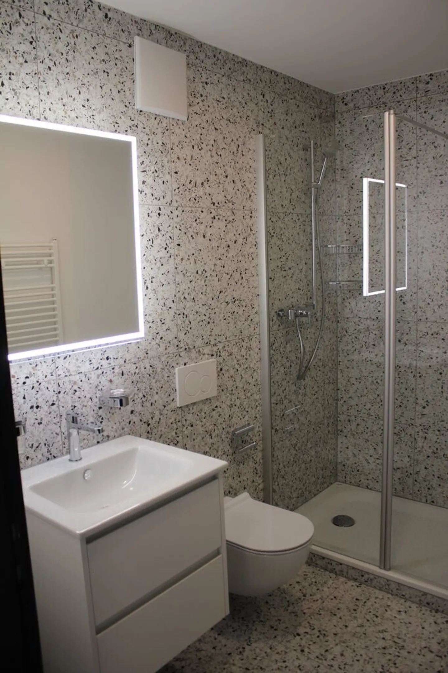 Appartement confortable de 1,5 pièce à louer dans la vieille ville de Chur ! - Photo 4 sur 5
