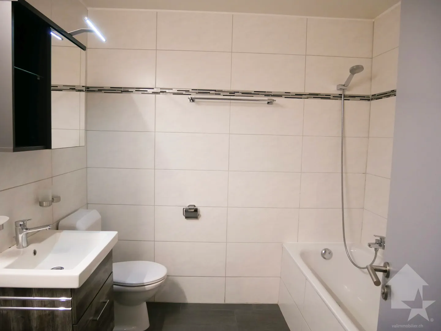 Spaziosa casa / appartamento di villaggio a meno di 15 minuti da La Fouly - Foto 16 di 22