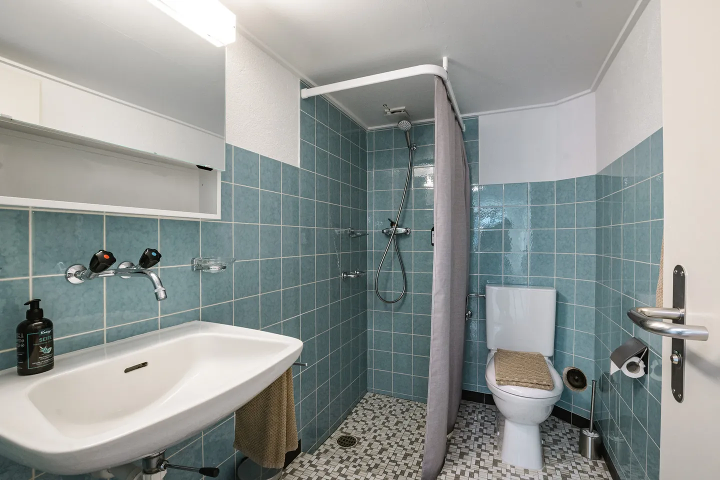 2½ ROOM APARTMENT IN LEISSIGEN (BE), FURNISHED, TEMPORARY - Photo 7 of 10