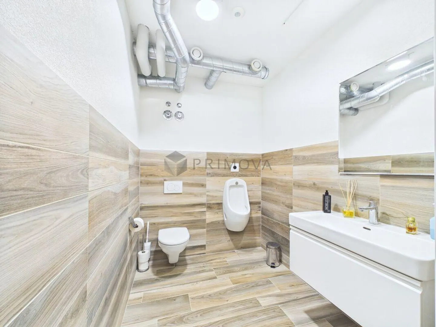 Showroom, Magazzino & Terrazza sul tetto - Foto 7 di 15