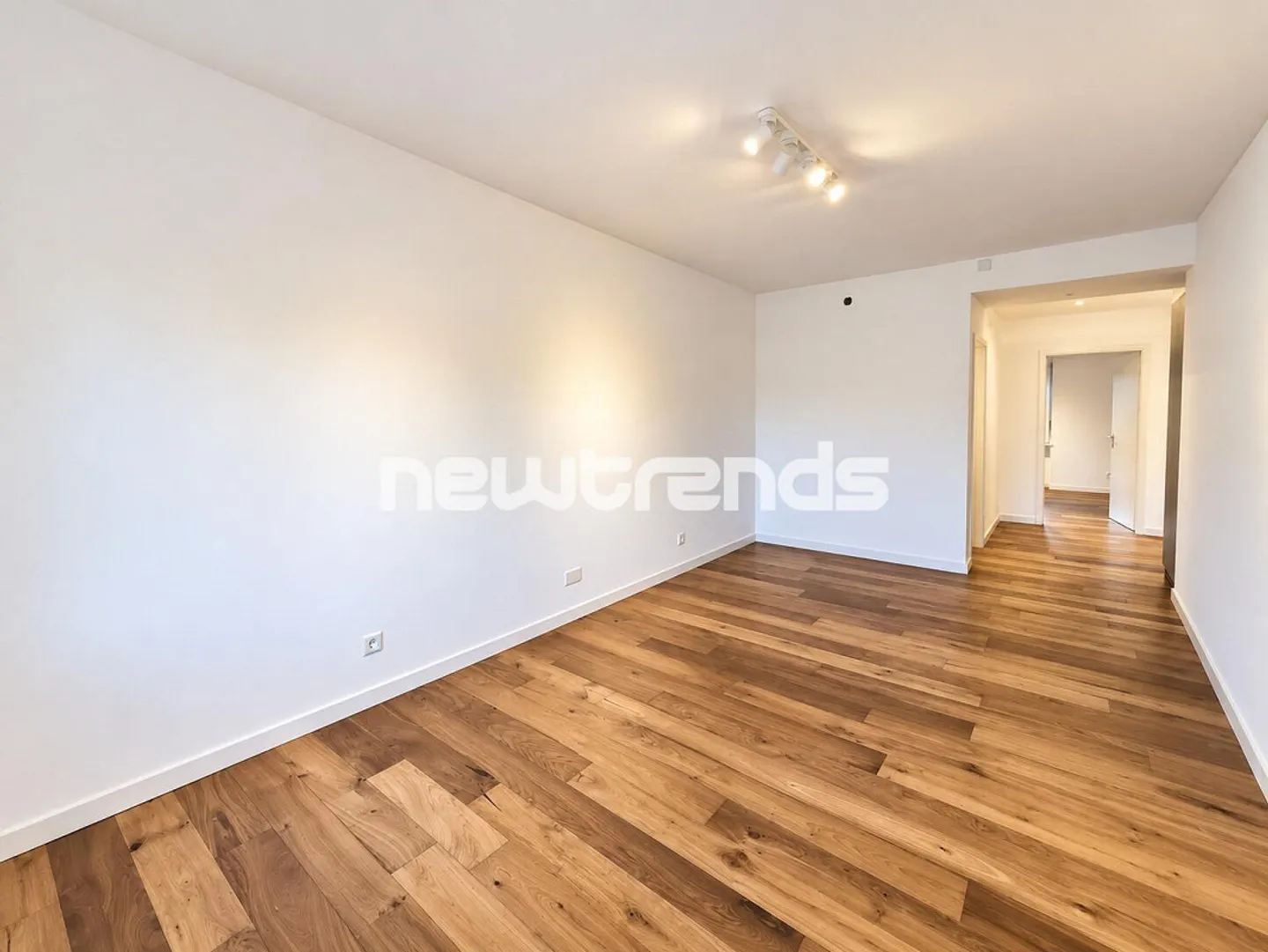 Appartamento ristrutturato con vista aperta - Foto 5 di 14
