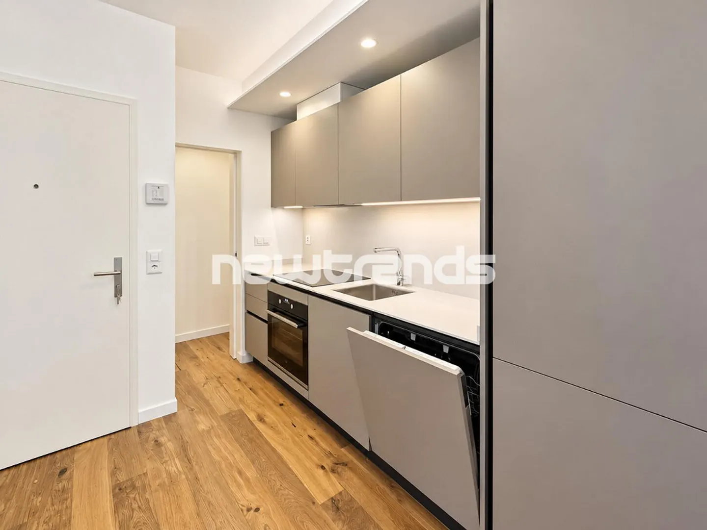 Appartamento ristrutturato con vista aperta - Foto 11 di 14