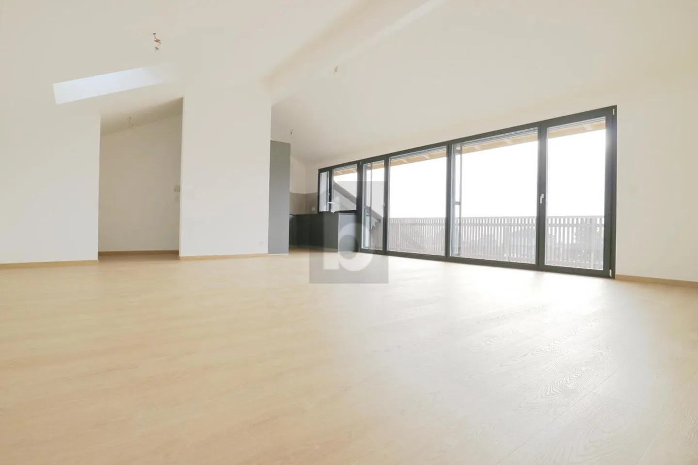 Appartement Moderne avec Vue Lac - Photo 1 sur 6