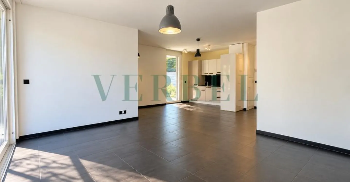 Attique lumineux avec magnifique terrasse - Foto 2 von 11