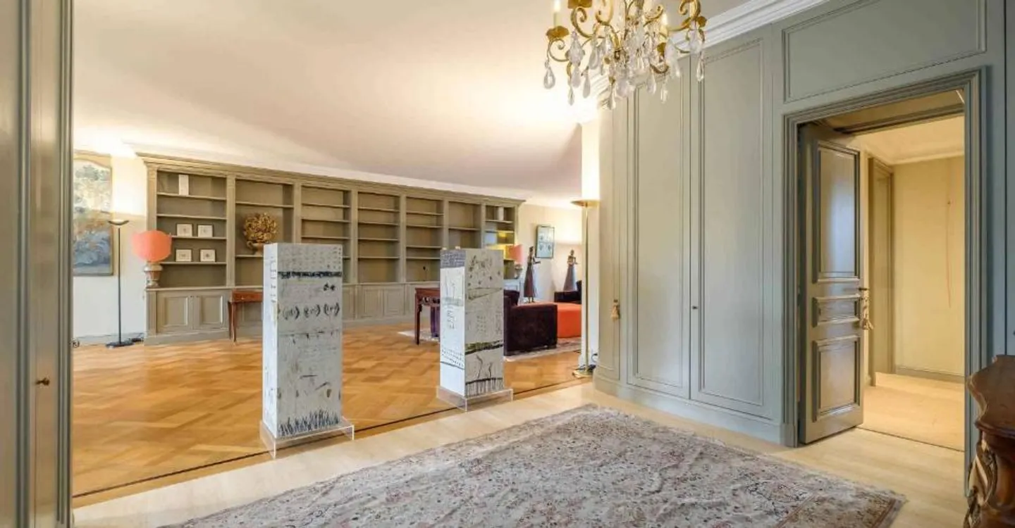 Appartement de Luxe avec Terrasses - Photo 2 sur 12