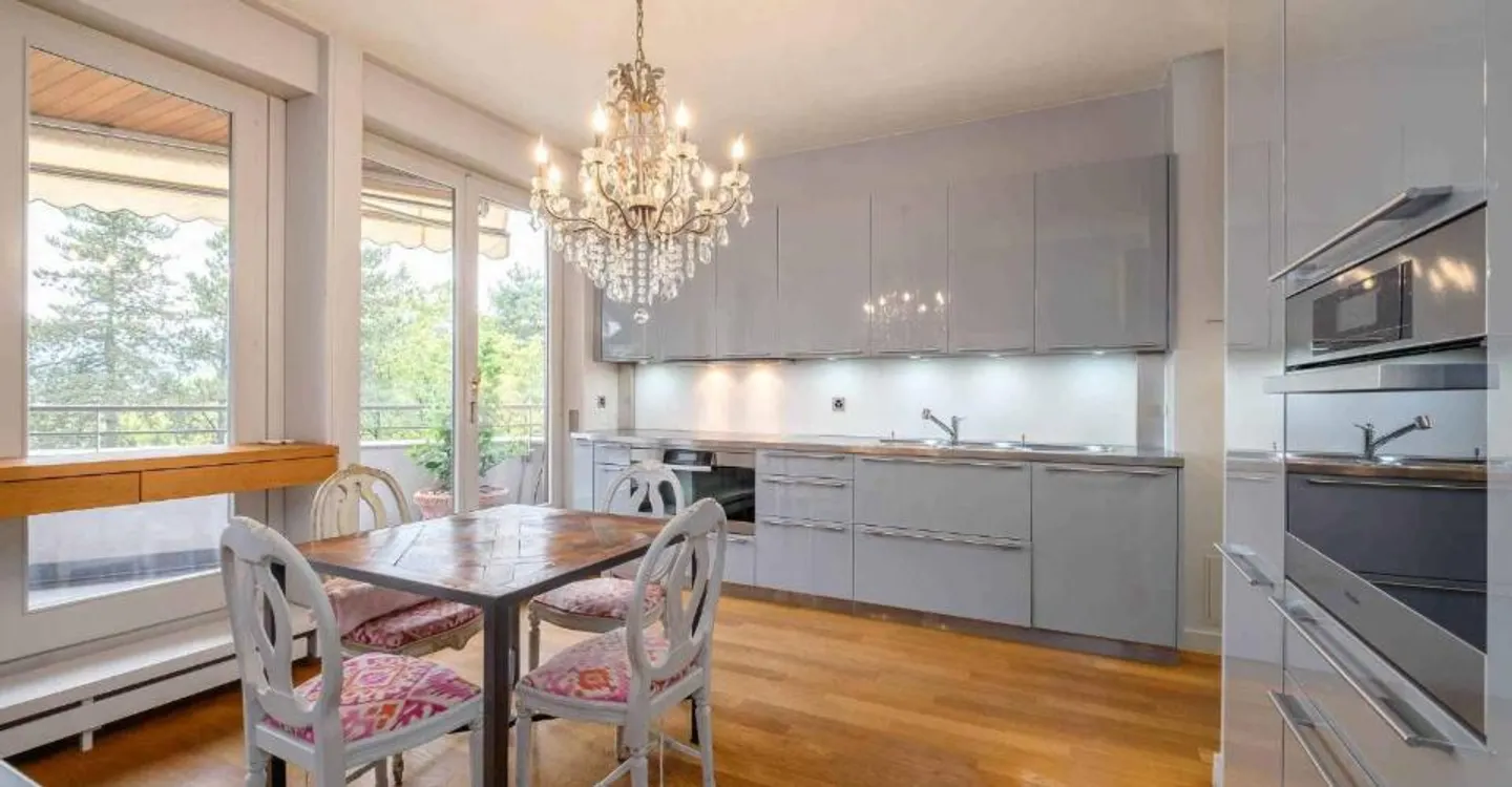 Appartement de Luxe avec Terrasses - Photo 5 sur 12