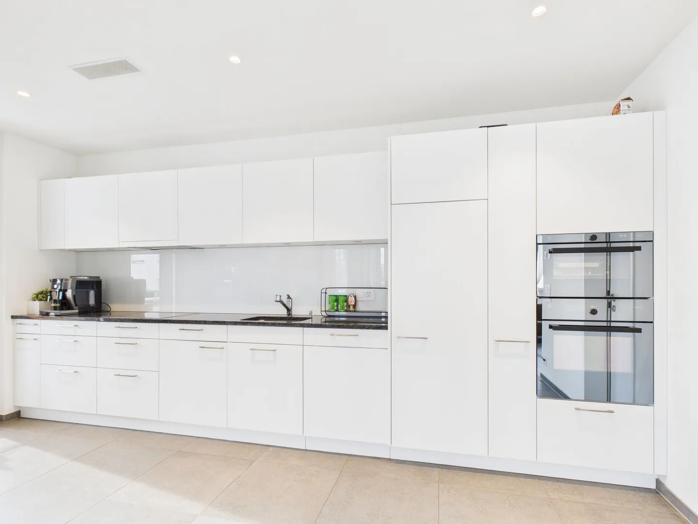 Appartamento moderno di 3,5 locali con grande balcone - Foto 3 di 14