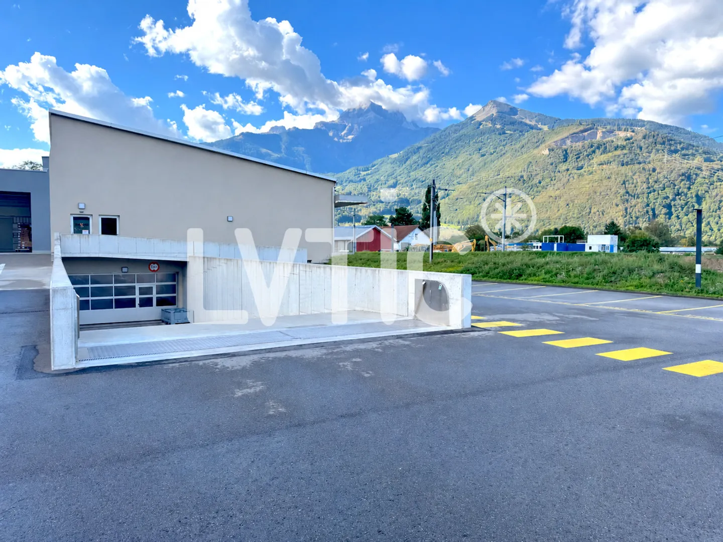 Magazzino Spazioso in Affitto - Foto 4 di 11