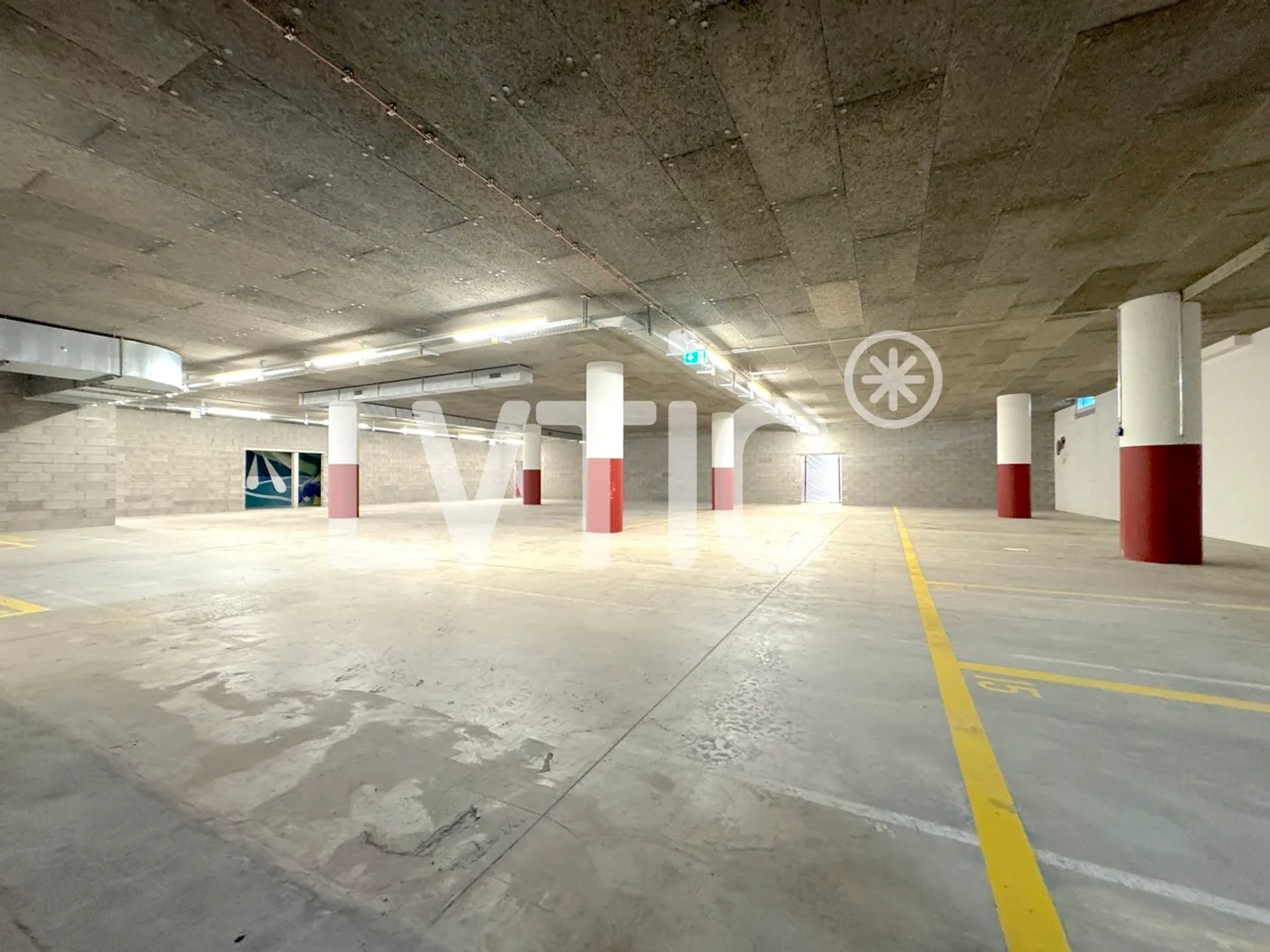 Magazzino Spazioso in Affitto - Foto 5 di 11