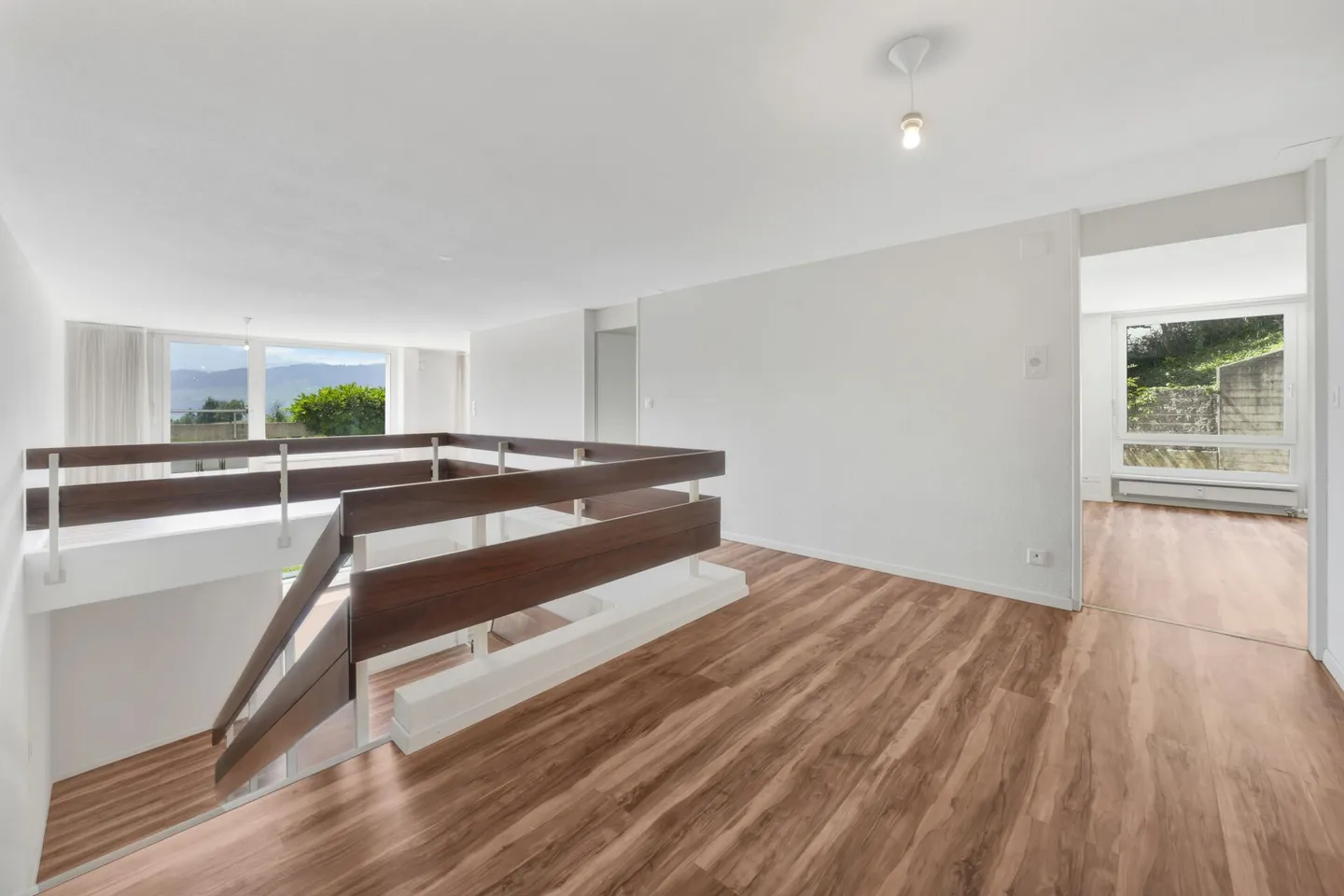 Vivere come in una casa unifamiliare! Immenso appartamento duplex ben curato con panorama sull'Alpstein e piscina - Foto 4 di 67
