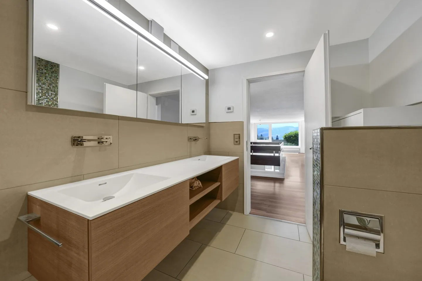 Vivere come in una casa unifamiliare! Immenso appartamento duplex ben curato con panorama sull'Alpstein e piscina - Foto 28 di 67