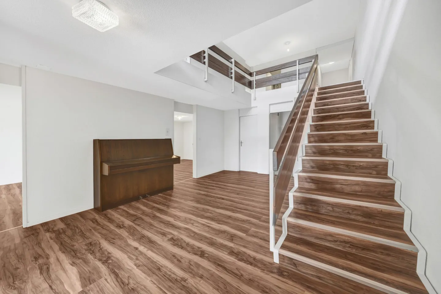 Vivere come in una casa unifamiliare! Immenso appartamento duplex ben curato con panorama sull'Alpstein e piscina - Foto 31 di 67