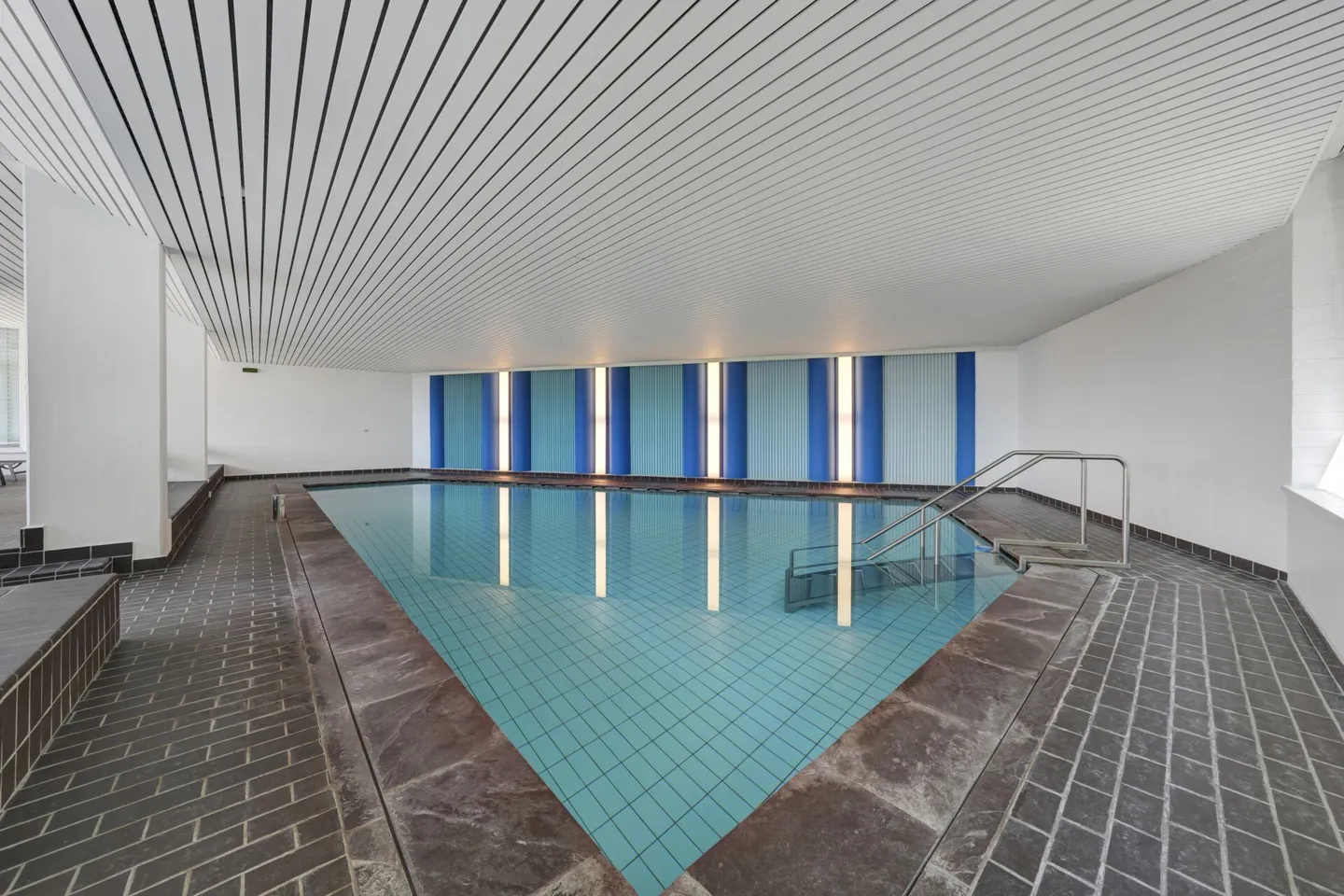 Vivere come in una casa unifamiliare! Immenso appartamento duplex ben curato con panorama sull'Alpstein e piscina - Foto 48 di 67