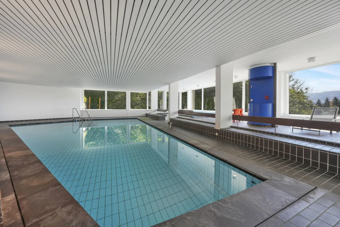 Vivere come in una casa unifamiliare! Immenso appartamento duplex ben curato con panorama sull'Alpstein e piscina - Foto 47 di 67
