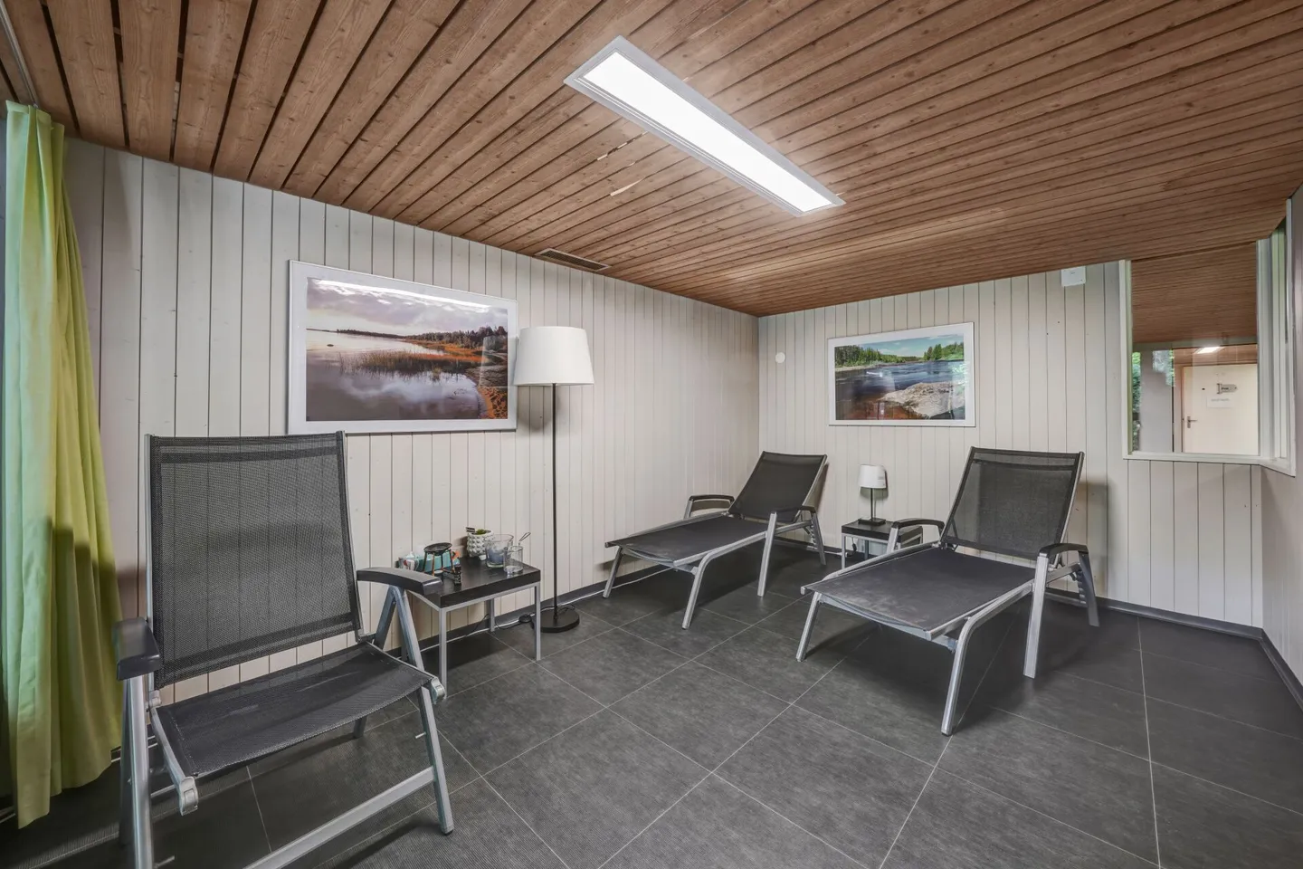 Vivere come in una casa unifamiliare! Immenso appartamento duplex ben curato con panorama sull'Alpstein e piscina - Foto 53 di 67