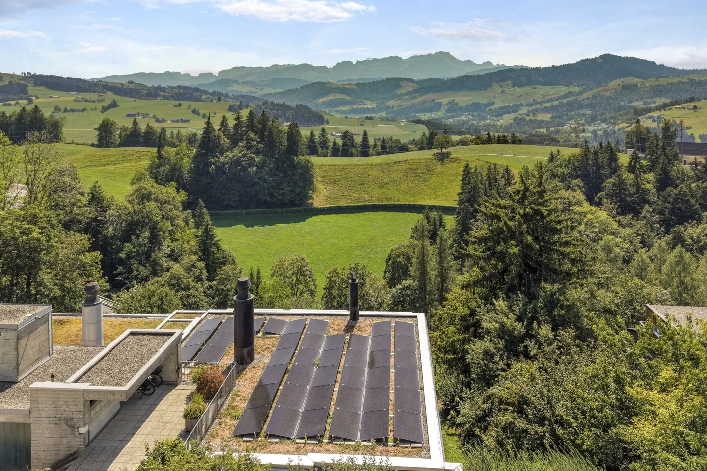 Vivere come in una casa unifamiliare! Immenso appartamento duplex ben curato con panorama sull'Alpstein e piscina - Foto 57 di 67