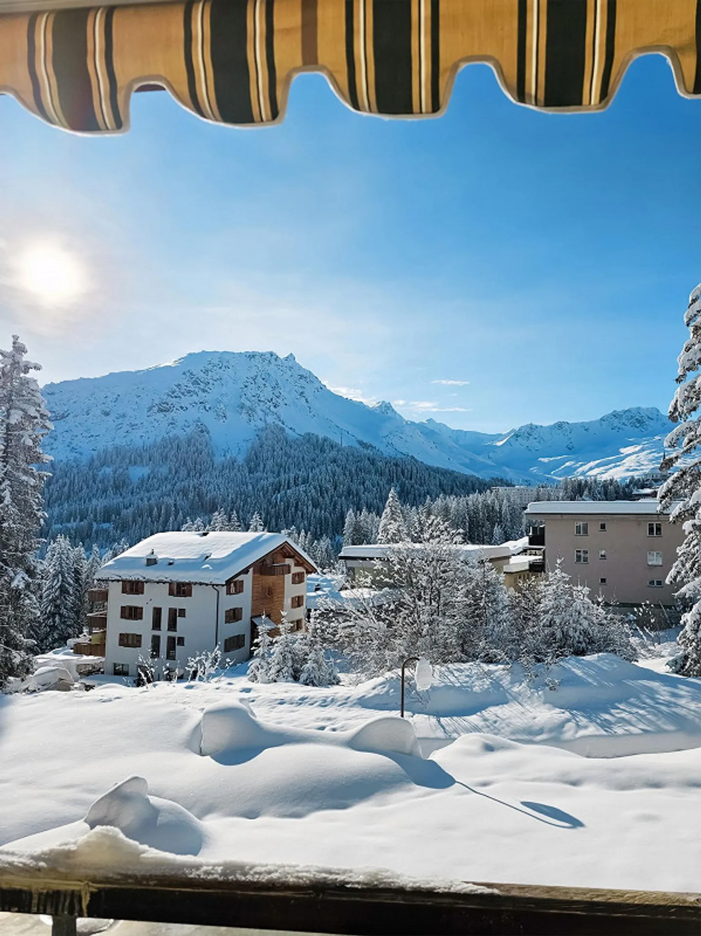 Appartement de vacances avec balcon et vue sur le panorama montagneux - Photo 5 sur 5