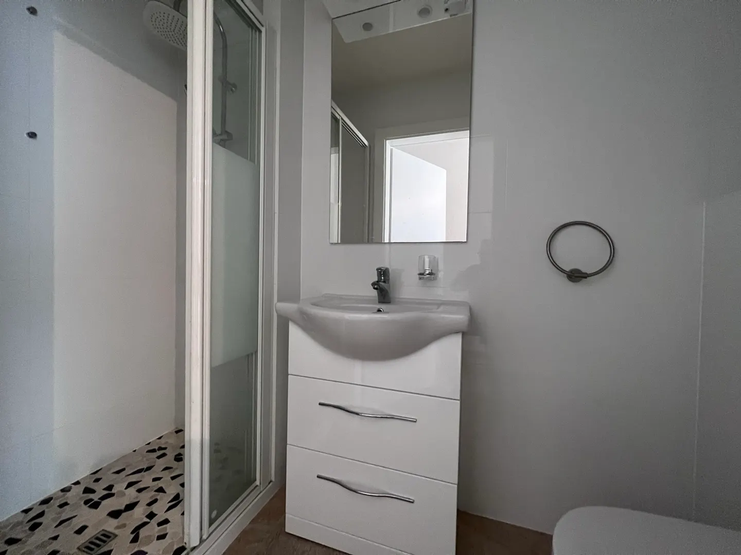 1-room apartment - Photo 2 of 2