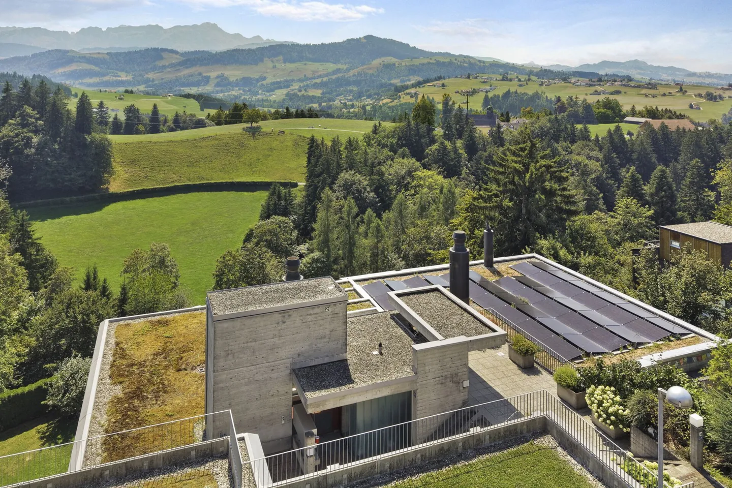 Vivere come in una casa unifamiliare! Immenso appartamento duplex ben curato con panorama sull'Alpstein e piscina - Foto 61 di 67
