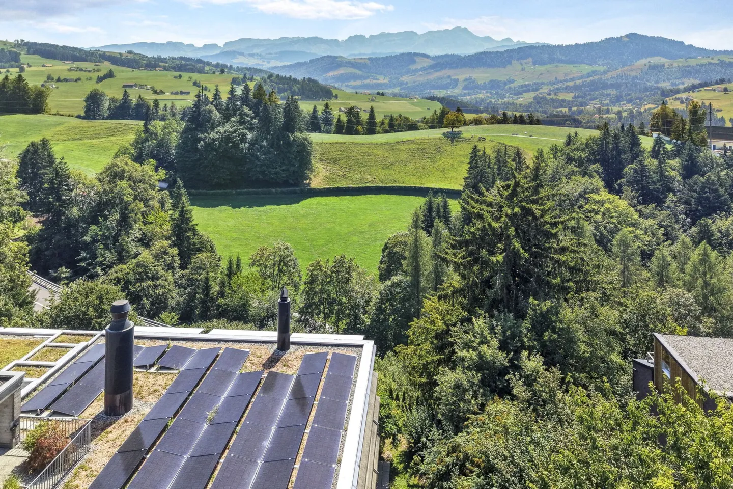 Vivere come in una casa unifamiliare! Immenso appartamento duplex ben curato con panorama sull'Alpstein e piscina - Foto 62 di 67