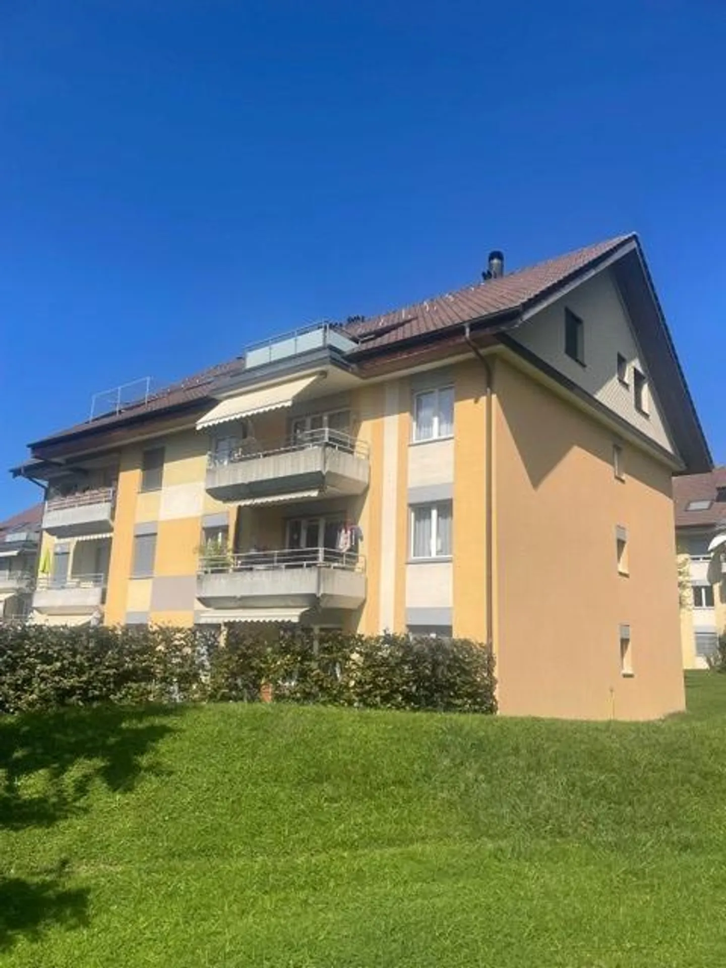 Limited until 30.09.2027 / 5.5 room apartment in Tann - Photo 1 of 8